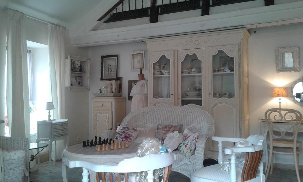 La Chaumiere Bed & Breakfast Ousson-sur-Loire ภายนอก รูปภาพ
