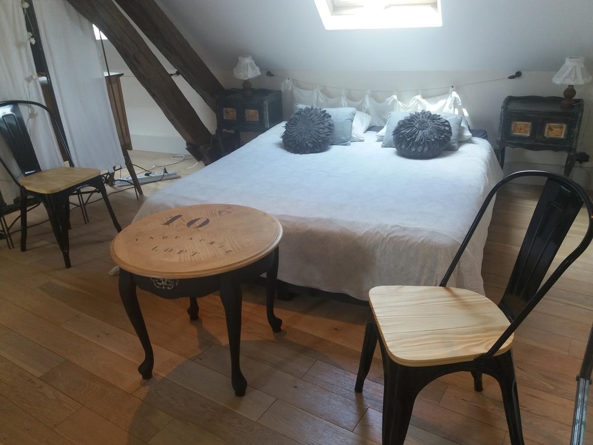 La Chaumiere Bed & Breakfast Ousson-sur-Loire ภายนอก รูปภาพ